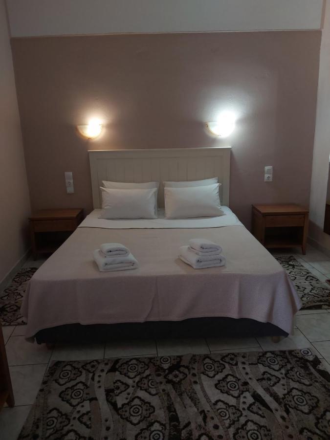 Voula Pansion Hotel Kardhamili Eksteriør billede